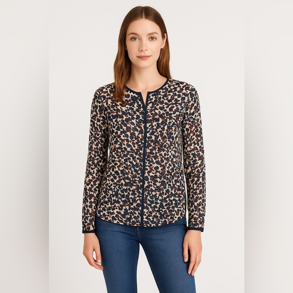 LOFT Blue and Red Buttoned Blouse 🖤♥️ - Picture 12 of 12